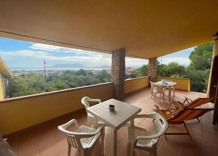 Semesterbostad Casa Punta Ruinas Olbia